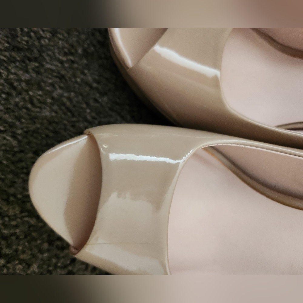 Chinese Laundry Nude Patent Peep-Toe Heels - Glossy Neutral Pumps - Picture 4 of 12